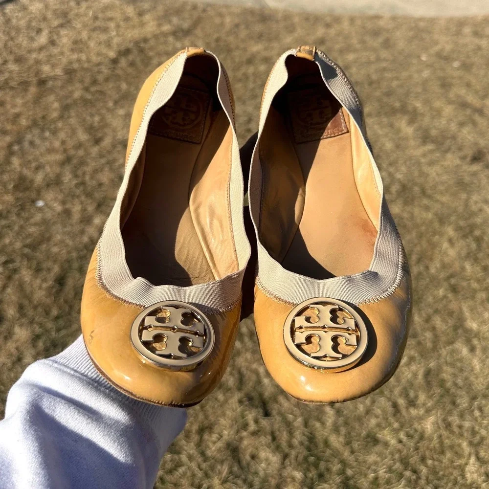 Tory Burch Women's‎ Caroline Patent Leather Ballet Flats Size 7.5 Tan